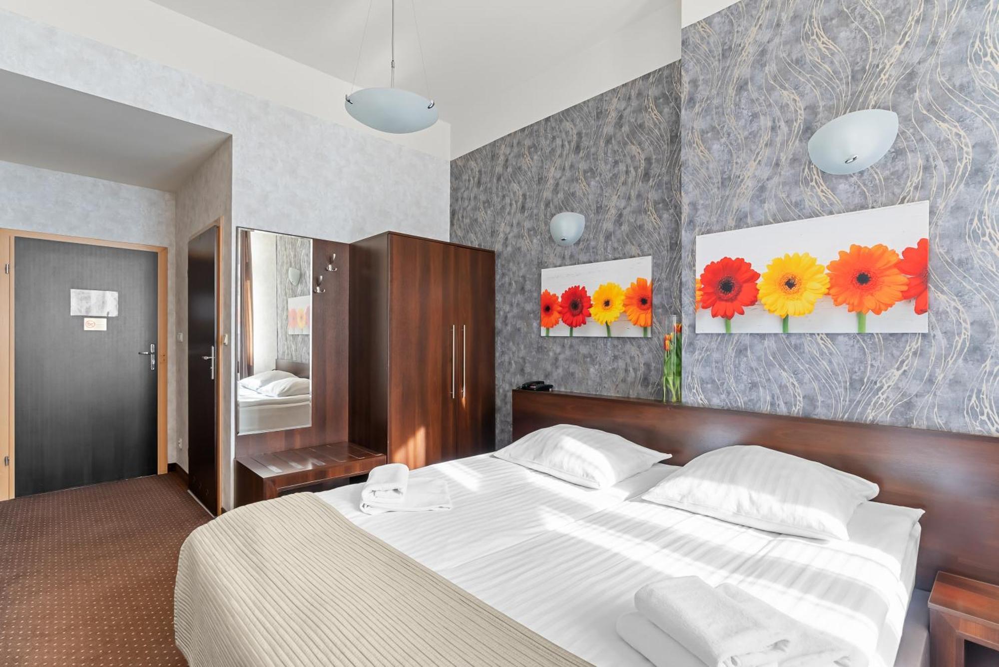 Diament Economy Hotel 3*